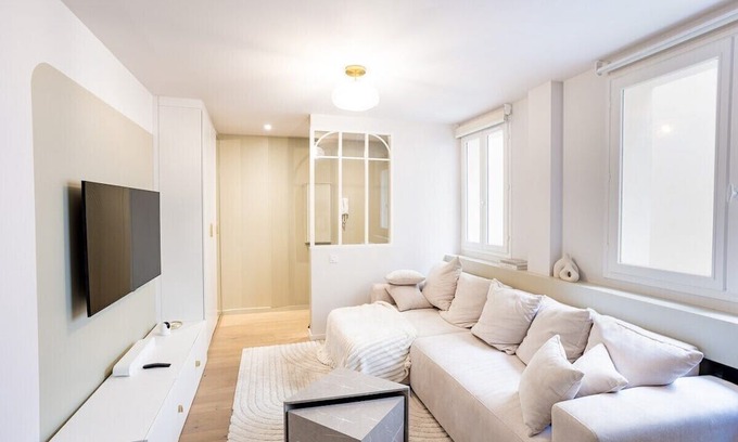 Paris City Center Appartement | Apartment-Private Bathroom-Apartment