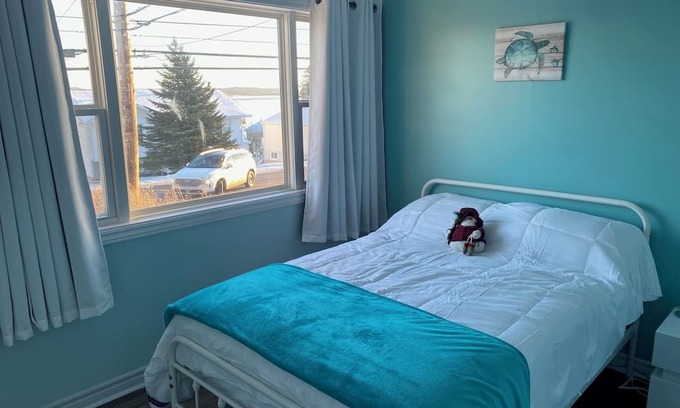 Lewisporte Maison | Bernice Mae’s Ocean View