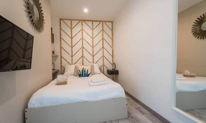 Woippy Lit Et Petit-Déjeuner | Private room 26m + living room and kitchenette - WIFI