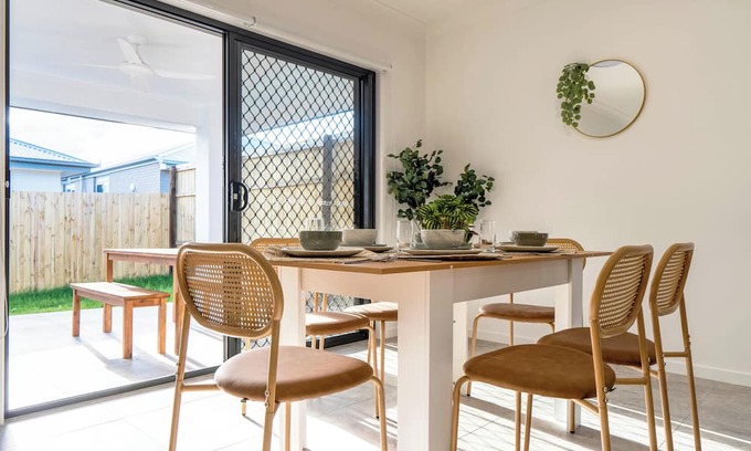 Greenbank Maison | Canopy House - Brand New Home in Nature’s Arms