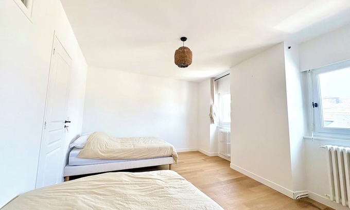 Auray Appartement | Large duplex with garden in Auray town center