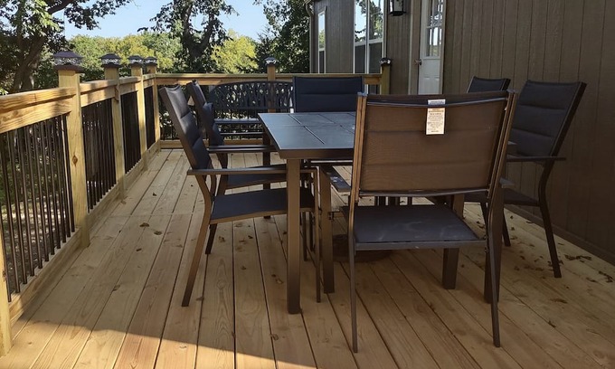 La Cygne Cabine | Enjoy our new cabin at Linn Valley Lakes Kansas. Gated community for safety.