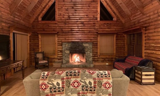 Pinetown Cabine | Majestic Tranquil 3-bedroom cabin for a relaxing getaway