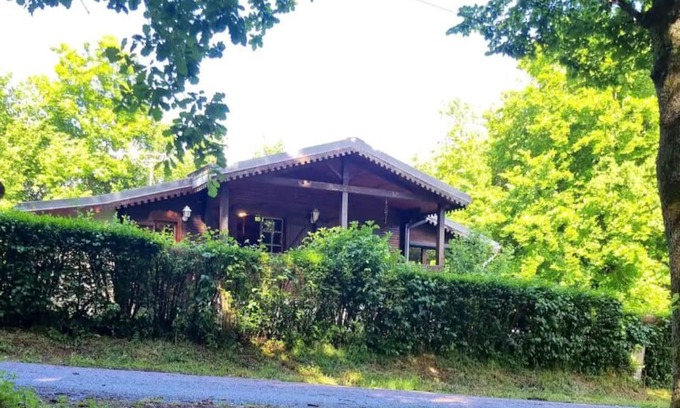 Saint-Martin-du-Puy Chalet De Ski | Chalet du lac de Chaumeçon Saint-martin-du-puy