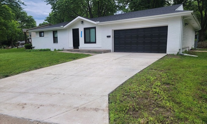 Lenexa Maison | Cozy 2-bedroom Suite/Studio in enjoyable Overland Park with WiFi, AC