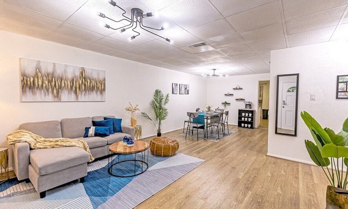 West San Antonio Maison | 14 Guests Alamo River Walk Zoo SeaWorld SAT