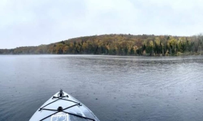 Armour Copropriété | Serene Four Season Getaway on Beautiful Jack Lake
