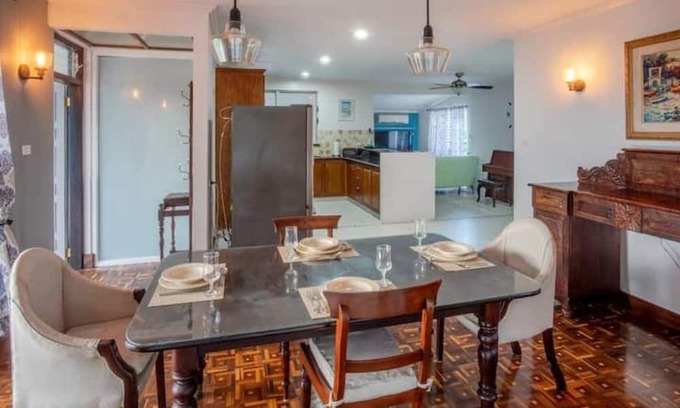 Little Battaleys Maison | The Retreat. Your home away from home.