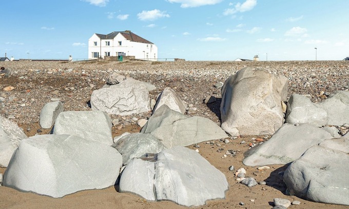 Dinas Dinlle Appartement | 2 bedroom accommodation in Caernarfon