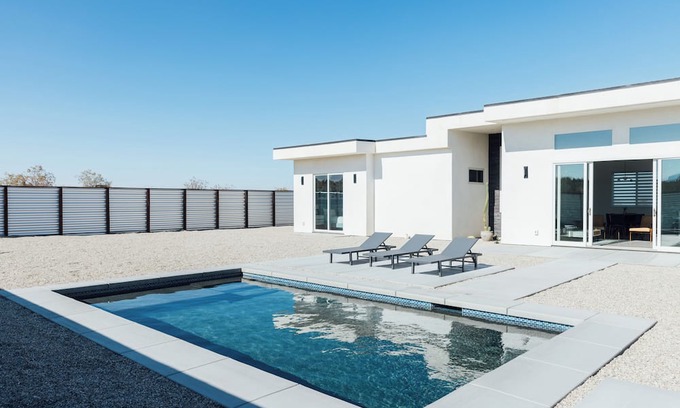 Joshua Tree Maison | Escape to Bonair — A Stylist Desert Oasis in Joshua Tree with Pool & Spa