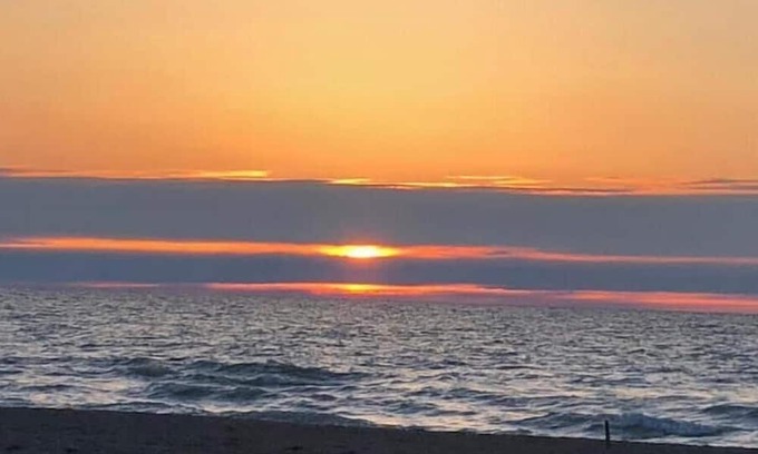 Grand Bend Cabine | Cozy Cabin #1, one block to the beach