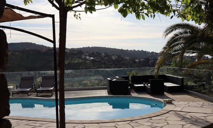 Les Issambres Maison | Superb pool villa with sea view in Les Issambres (83) for vacations with family or friends!
