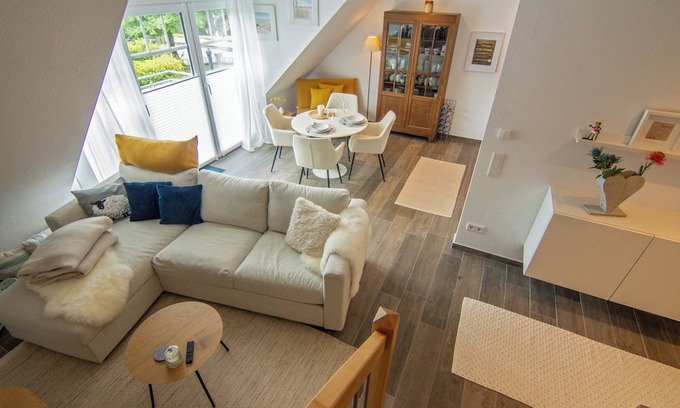 Westeraccumersiel Appartement | Experience happy times - live centrally, enjoy peace and quiet
