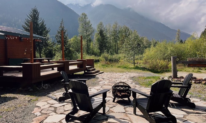 Fraser Valley Regional District Cabine | Peaceful cabin in the mountains with pond view. Pet friendly!