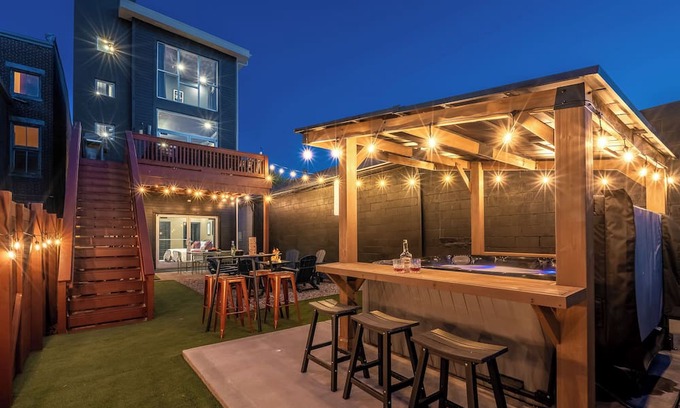 Butchertown Maison | The Rickhouse ~ Elegance & Fun Wrapped In One!