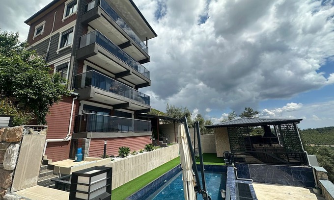 Konyaalti Appartement | Apartment with Breathtaking Sea, Mountain & Pool Views – Geyikbayırı/Antalya