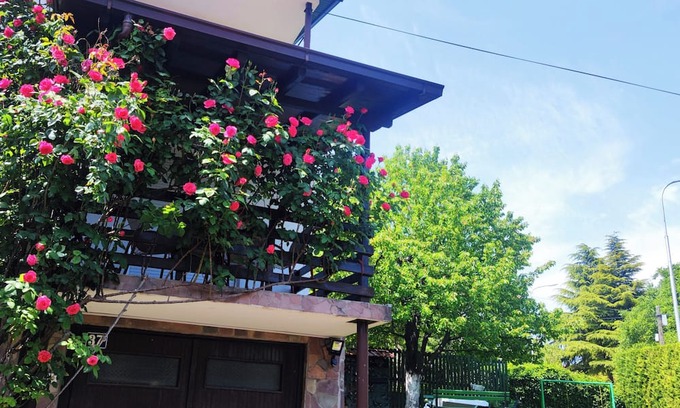 Skopje Maison | ZNK Family House: children-friendly cozy place with a yard in delightful Skopje