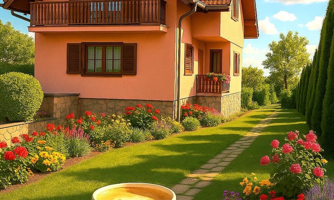 Balatongyorok Maison | Charming building in beautiful Balatongyörök with WiFi, AC