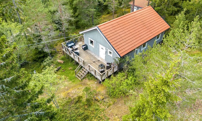 Bergshamra Cottage | Quaint 3 room cottage fully equipped in Stockholm.