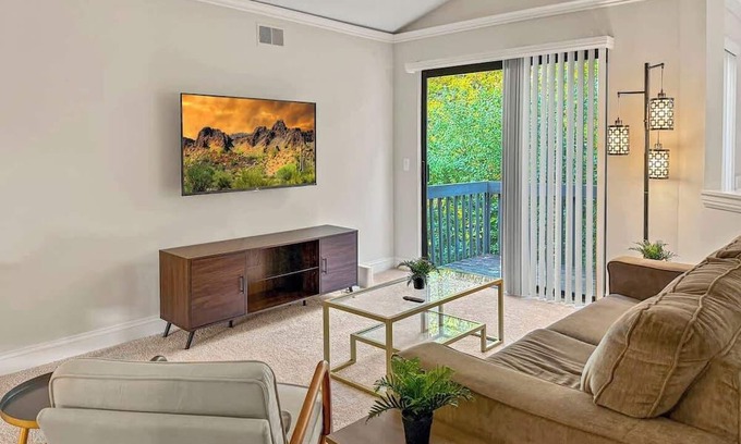 Novi Appartement | Luxury 2BD | DT Novi | 3 Beds | Free Parking
