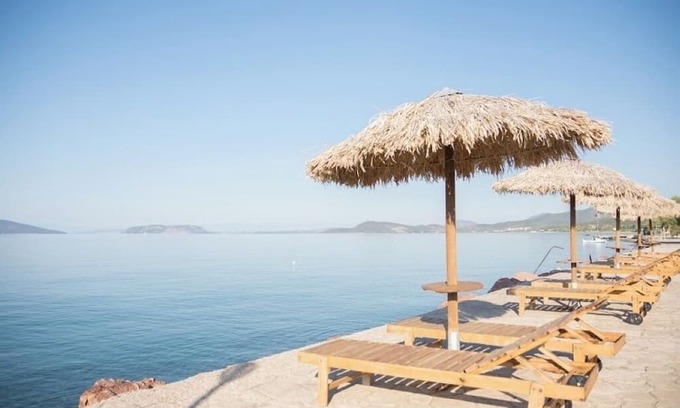 Plepi Appartement | One-Bedroom Apartment with Sea Views and Olive Grove Serenity for Up to 4 Guests