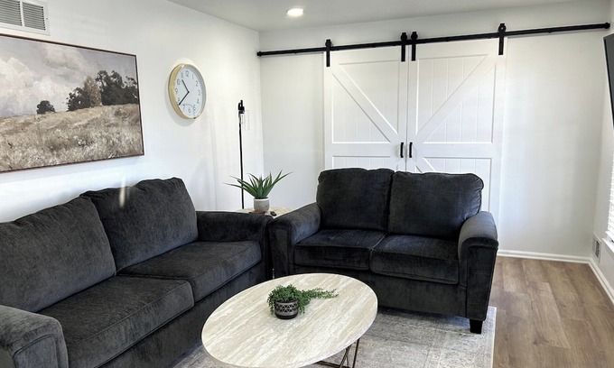 Grandview Maison | Ultimate 2 King Ensuite Contemporary 14 guests + Apt 5Bdrm