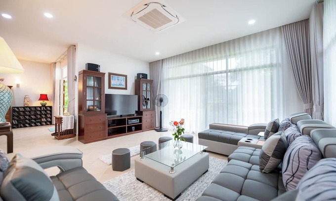 Khuekkhak Villa | Sriwaree Pool Villa Khao Lak - 8 meter Pool - 3 bedroom-2 bath