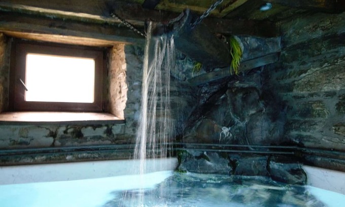 Bargagli Maison | Charming country house with WiFi, heated pool, artwork, barbecue in the garden.