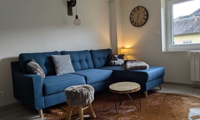 Murat-le-Quaire Appartement | Ground floor apartment with garden Oréade Sancy furnished tourism *