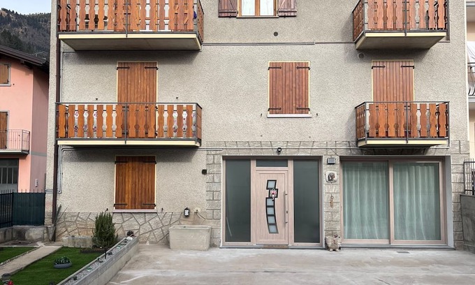 Fino del Monte Appartement | Apartment ORCHIDEA