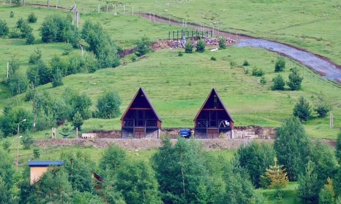 Vedzebi Chalet De Ski | Gagma Chalets - Alone with nature,Surrounded by Peaks, Wrapped in Silence