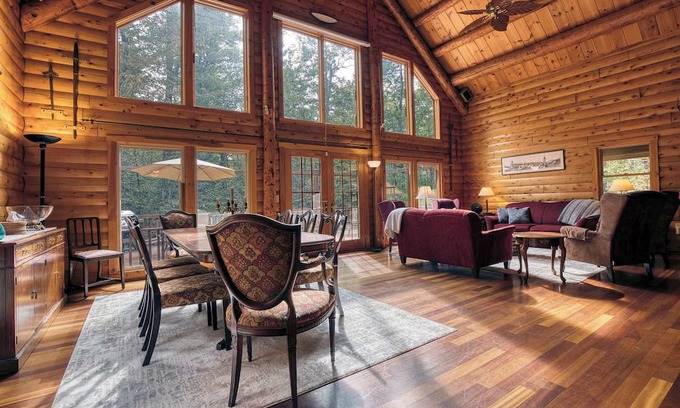 Blandford Maison | Tranquil Retreat 6-BRs Total in the Berkshires