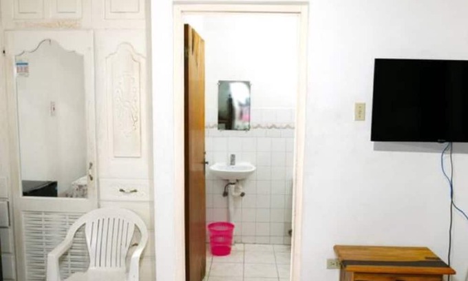 Pamphret Appartement | Rustic Ragga studio apt St Thomas