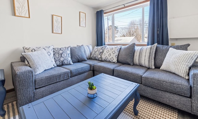St. Cloud Appartement | Spacious 3-bedroom apartment with WiFi, AC in wonderful St. Cloud