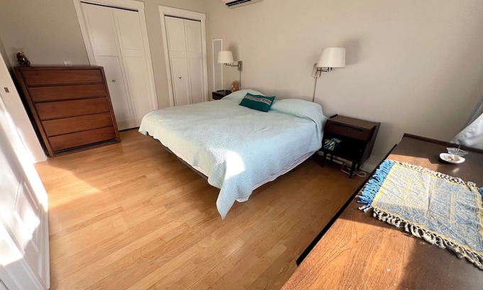 Hadley Maison | Charming 3-bedroom 2-bathroom house with AC, WiFi in beautiful Amherst, MA