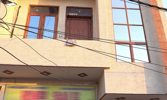Meerut Maison | Homestay For Guest in Meerut 2-bedroom house in fabulous Meerut WiFi AC