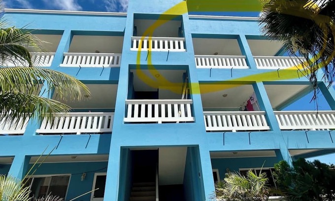 Hato Copropriété | Casa Flamingo is a 2 Bedroom Top Floor Condo located in Hato with sea views