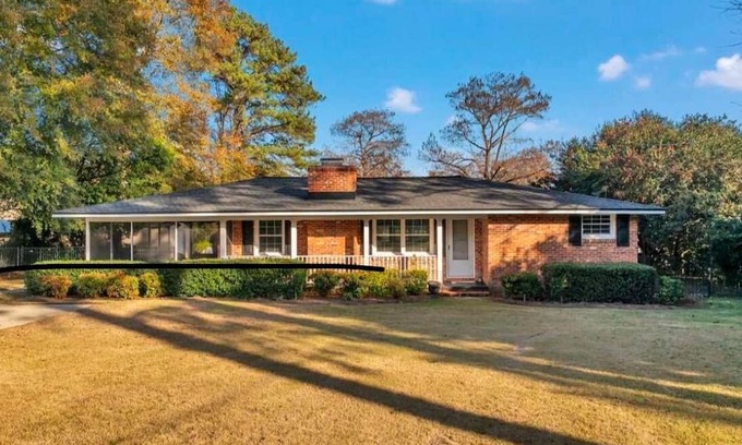 Cordele Maison | BIG PAPA'S PARADISE ON LAKE BLACKSHEAR
