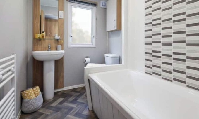 Letham Grange Maison | Elegant Castleton 3 Bed
