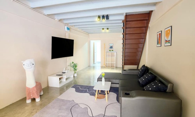 Khlong Ton Sai Maison | Whole Loft House ICONSIAM-Direct in authentic street food hotspot-24/7 check-in!