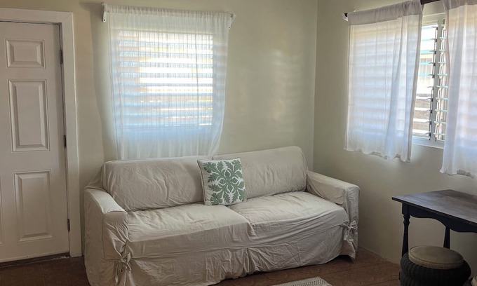 Laie Appartement | Charming 1 bdr in LAIE Private yard and entrance! 5 minute walk to Hukilau beach