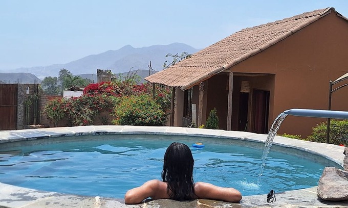 Pachacamac Maison | Charming 2-bedroom bungalow in nice Pachacamac, Lima with WiFi