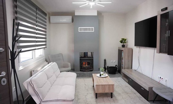 Trikala Maison | A quiet house perfect for families with free parking inside the yard.