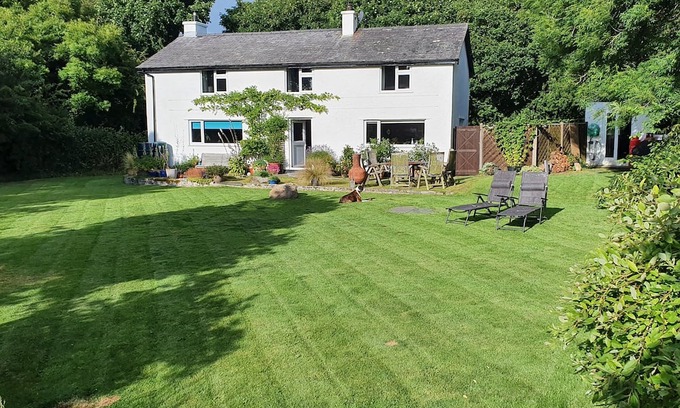 Pentre Berw Maison | Secluded Family Home in Central Anglesey