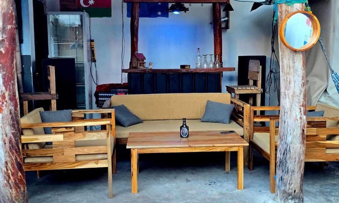 San Juan del Sur Cabine | Old style 8 rooms lodge with BIG common areas in the famous fishing Village SJDS