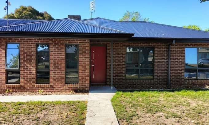 Norlane Maison | Modern Unit close to shops and services, public transport, the waterfront etc