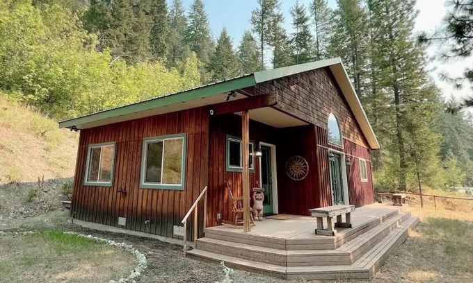 Peshastin Cabine | Charming Blewett Cabin - just minutes to Leavenworth