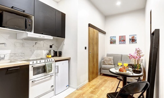 Porte-Dauphine Appartement | Suite Léo – Studio Cosy au Cœur du 16e