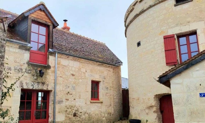 Perrusson Maison | Gîte du prieuré