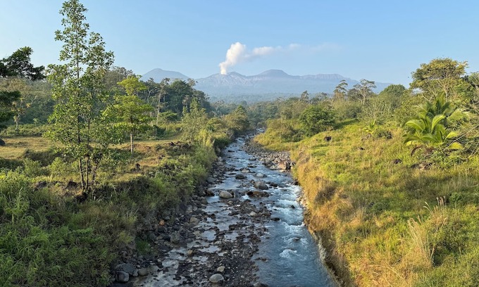 Guayabo Maison | Nestled at the base of Rincon de la Vieja Volcano and bordering the Rio Celeste.